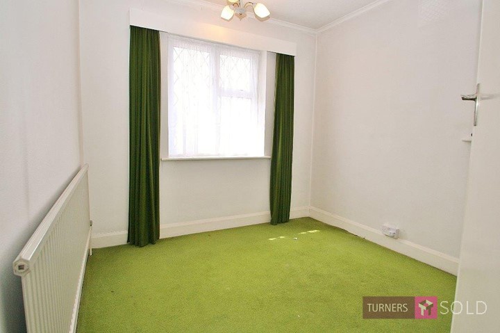 2nd bedroom in bungalow for sale with Turners Property