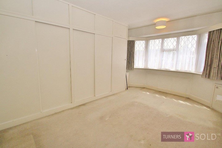 Master bedroom in bungalow, Epsom. Turners Estate Agents